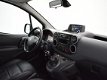 Peugeot Partner - 120 1.6 e-HDI 3-ZITS *MARGE* + LEDER / NAVIGATIE / 17 INCH LMV / CRUISE / AIRCO / - 1 - Thumbnail