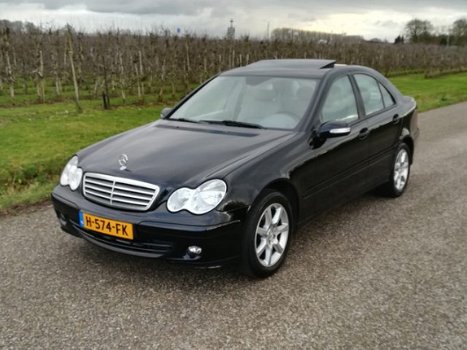 Mercedes-Benz C-klasse - 230 Automaat | Trekhaak | Cruisecontrol | Schuifdak - 1