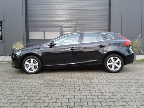 Volvo V40 - 2.0 D4 Summum Business Super nette V40 ( 190 PK) dealer onderhouden!! NIEUW BINNEN!! - 1