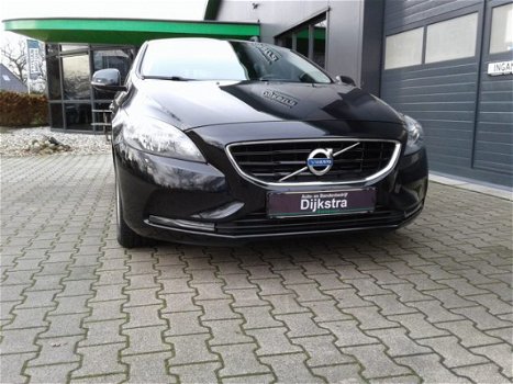 Volvo V40 - 2.0 D4 Summum Business Super nette V40 ( 190 PK) dealer onderhouden!! NIEUW BINNEN!! - 1