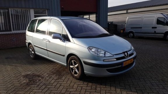 Peugeot 807 - 807; 2.2 HDI (8PL) - 1