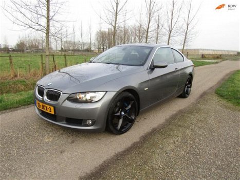 BMW 3-serie Coupé - 325i in zeer goede staat - 1