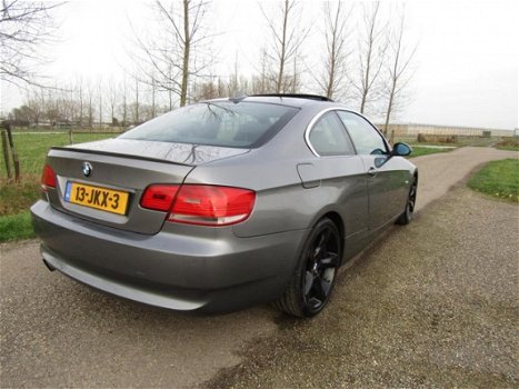 BMW 3-serie Coupé - 325i in zeer goede staat - 1