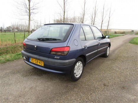 Peugeot 306 - 1.4 XN 5 drs, airco - 1