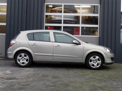 Opel Astra - 1.8 Edition Airco Cruisecontrol 126.000km - 1