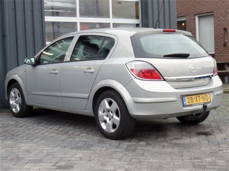 Opel Astra - 1.8 Edition Airco Cruisecontrol 126.000km - 1