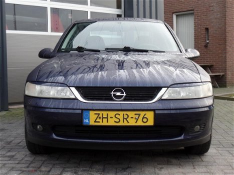 Opel Vectra - 1.6-16V Pearl Lm velgen Trekhaak Apk 04-03-2021 - 1