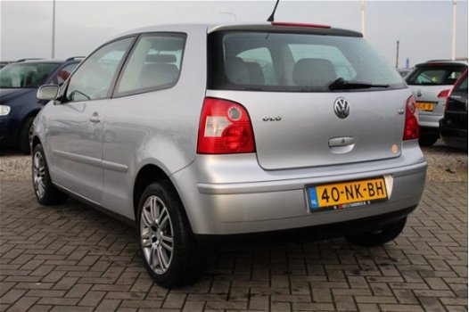 Volkswagen Polo - 1.4-16V Comfortline | AIRCO | ELEK PAKKET | CRUISE - 1