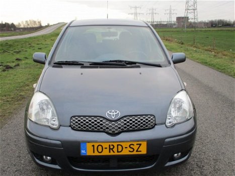 Toyota Yaris - 1.3 VVT-i Luna Met Airbags/Airco/Elektrische ramen - 1