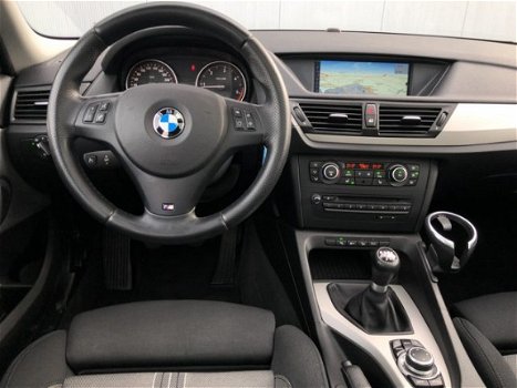 BMW X1 - xDrive18d Business Navigatie/PDC/Xenon/Climate - 1