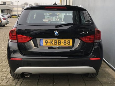 BMW X1 - xDrive18d Business Navigatie/PDC/Xenon/Climate - 1