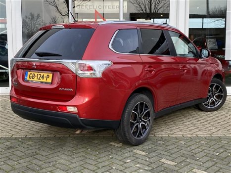 Mitsubishi Outlander - 2.0 CVT 7-persoons Business Edition - 1