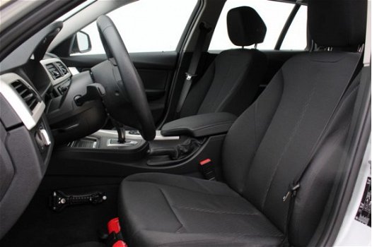 BMW 3-serie Touring - 316i Automaat | Xenon verlichting | Navigatiesysteem | Parkeersensoren | Clima - 1