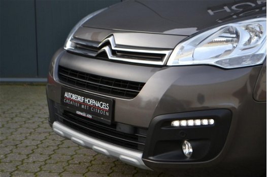 Citroën Berlingo - 1.2 PureTech XTR * 110 pk Turbo * Navigatie * Pdc Voor + Achter - 1