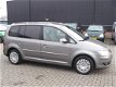 Volkswagen Touran - 2.0 TDI Highline Business PDC|Clima|Cruis controle| - 1 - Thumbnail