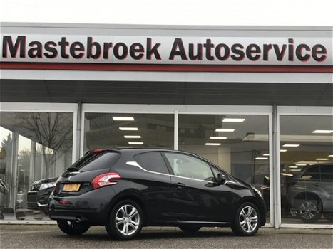 Peugeot 208 - 1.6 VTi Allure | Cruise Control | Climate Control | Navigatie | Radio/CD | LM Velgen | - 1