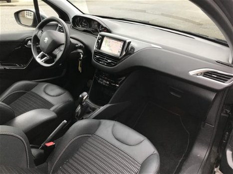 Peugeot 208 - 1.6 VTi Allure | Cruise Control | Climate Control | Navigatie | Radio/CD | LM Velgen | - 1