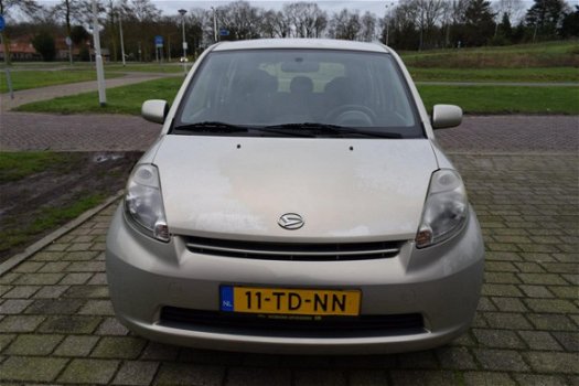 Daihatsu Sirion 2 - 1.3-16V Comfort Airco - 1