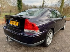 Volvo S60 - 2.4 Kinetic Sport, Clima, Trekhaak, Leder, NAP, NL-Auto, ZGOH