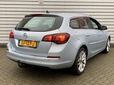 Opel Astra - 1.4 Turbo Start/Stop 120pk Business+ 18 Inch velgen Navi 950