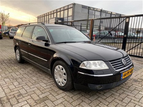 Volkswagen Passat Variant - 1.9 TDI Turijn Sport *6-VERSNELLINGEN/CLIMA/XENON/MODEL 2005 - 1