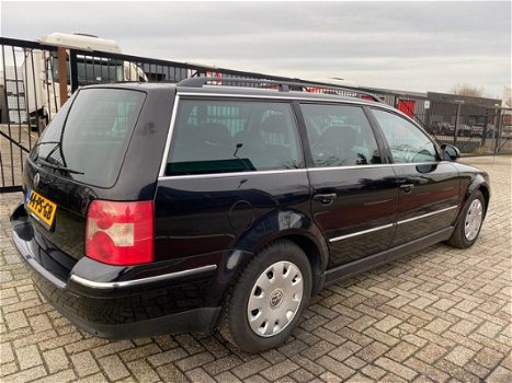 Volkswagen Passat Variant - 1.9 TDI Turijn Sport *6-VERSNELLINGEN/CLIMA/XENON/MODEL 2005 - 1