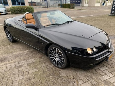 Alfa Romeo Spider - 1.8-16V T.Spark APK 18-7-2020 Leer airco Cabrio - 1