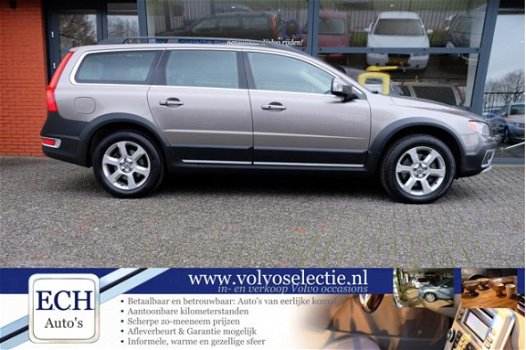 Volvo XC70 - D5 185pk AWD Automaat, Summum, Navi, Blis, Xenon, Stoelverw - 1