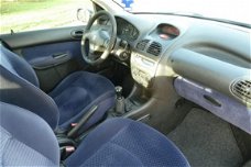 Peugeot 206 - XT 1.4-16V