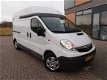 Opel Vivaro - 2.0 CDTI L2H2 73.000km lang hoog 115pk airco nieuwstaat trekhaak 3-pers euro5 - 1 - Thumbnail