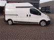 Opel Vivaro - 2.0 CDTI L2H2 73.000km lang hoog 115pk airco nieuwstaat trekhaak 3-pers euro5 - 1 - Thumbnail