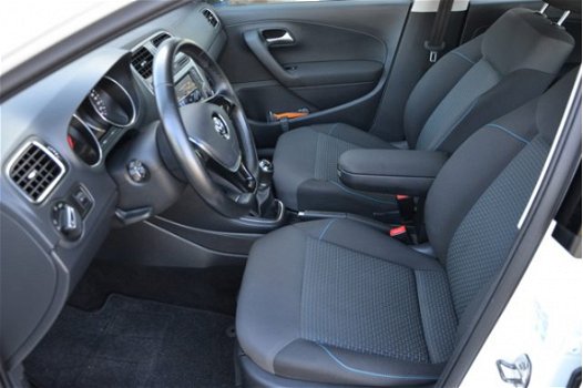Volkswagen Polo - 1.4 TDI navigatie airco bluetooth 2015 BlueMotion - 1