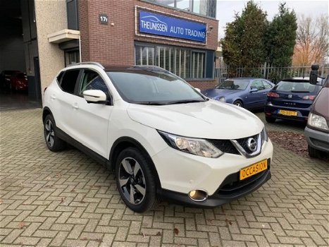 Nissan Qashqai - 1.2 N-Connecta 115 PK Vision Parelmoer wit Navi, Panorama, Standkachel Nieuwstaat T - 1