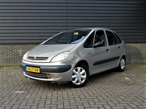 Citroën Xsara Picasso - 2.0i-16V Différence Automaat APK 7-2020 Trekhaak - 1