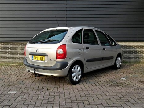 Citroën Xsara Picasso - 2.0i-16V Différence Automaat APK 7-2020 Trekhaak - 1