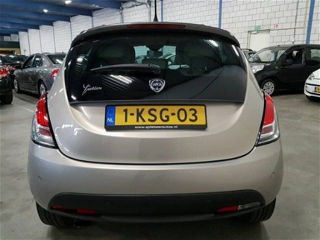 Lancia Y(psilon) - 0.9 TwinAir Platinum Airco/Leer/PDC/2-tone color - 1