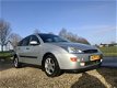 Ford Focus - 2.0-16V, BJ 2001, Weinig km, NAP, Nette Auto - 1 - Thumbnail