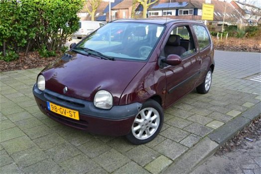 Renault Twingo - 1.2-16V Privilège MET JAAR APK - 1