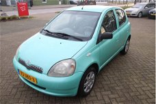 Toyota Yaris - 1.0-16V VVT-i Sol | Stuurbekrachtiging | Nette auto |