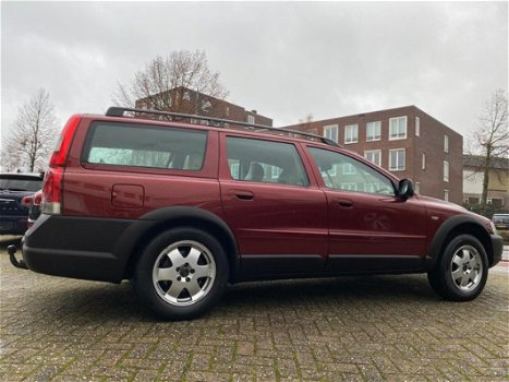 Volvo V70 Cross Country - 2.4 T Comfort Line - 1