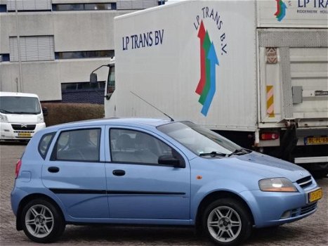 Daewoo Kalos - 1.4 Spirit, bj.2003, blauw metallic, 5 deurs, airco, APK 10/2020, sportvelgen, NAP ui - 1