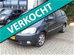 Toyota Avensis Verso - 2.0i Linea Sol 7p - 1 - Thumbnail