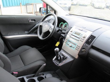 Toyota Corolla Verso - 1.8 VVT-i 7Pers. (Airco, Cruise, Trekhaak) - 1