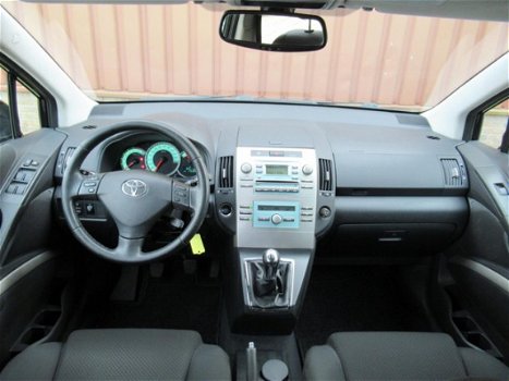 Toyota Corolla Verso - 1.8 VVT-i 7Pers. (Airco, Cruise, Trekhaak) - 1