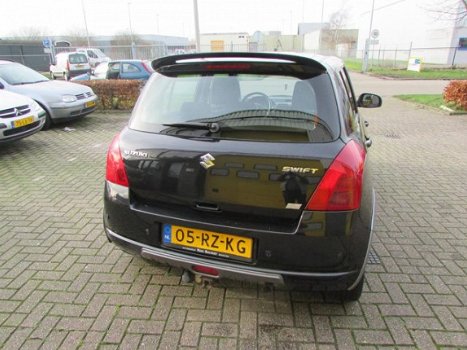 Suzuki Swift - 1.3 GLS /Nieuwe koppeling/NAP/Boekjes - 1