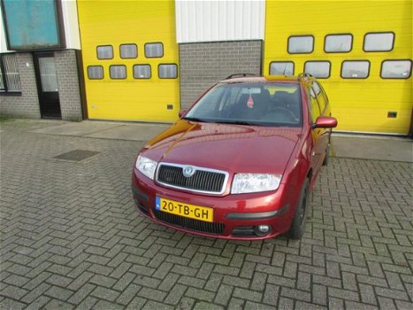 Skoda Fabia Combi - 1.4-16V Elegance /Automaat/NAP/Airco - 1