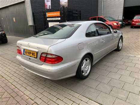 Mercedes-Benz CLK-klasse Coupé - 200 K. Elegance Schuifdak Airco NAP APK 1 Jaar - 1