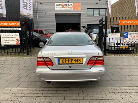 Mercedes-Benz CLK-klasse Coupé - 200 K. Elegance Schuifdak Airco NAP APK 1 Jaar - 1