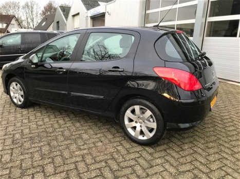 Peugeot 308 - 1.6 VTi Style - Rijklaarprijs - Nw. Apk + beurt gehad - 4x nieuwe banden - 1