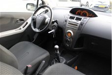 Toyota Yaris - 1.3 5-DRS CLIMATE CONTROLE PARKEERSENSOREN